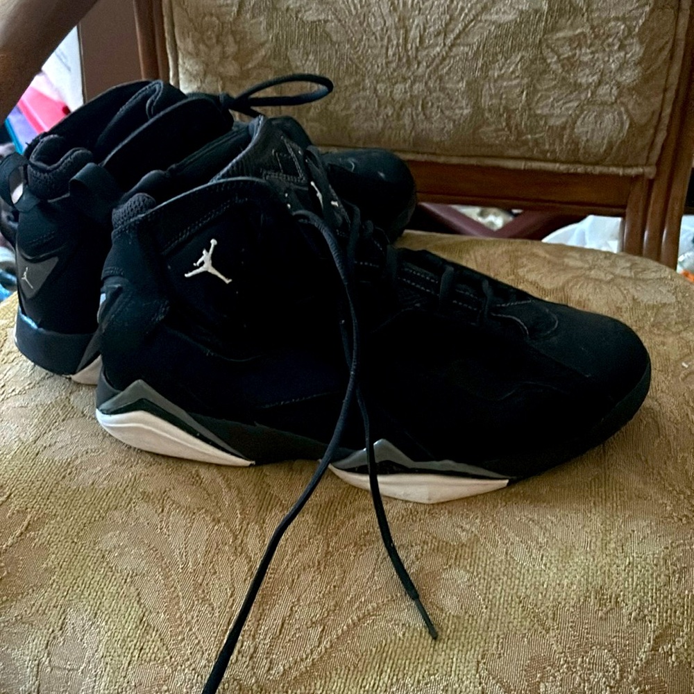 Size 13 Jordan True Flights